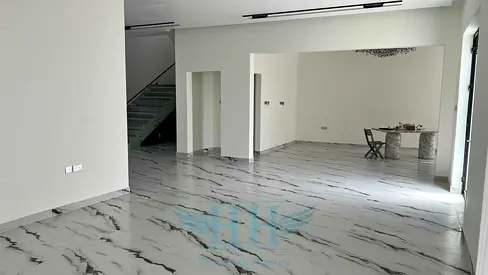 Luxury 5-Bedroom Villa for Rent in Umm Nahad 3