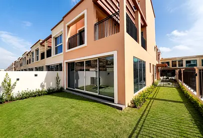 End Corner Unit | Next to Lagoon | Large Plot