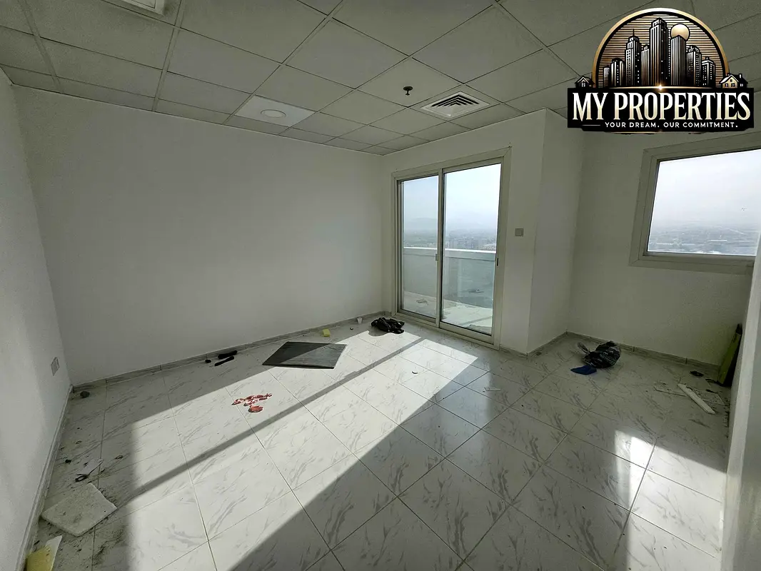 FREE MAINTENANCE FREE SWIMMING POOL APARTMENT IN THE HEART OF THE CITY