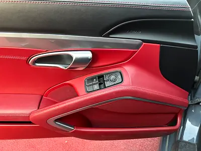 2018 Porsche 718 — миниатюра 10