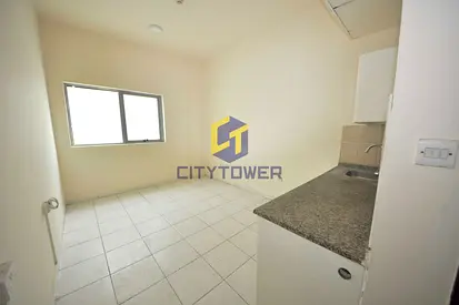 Bright and Large Layout Studio for Family Near Union Metro Station