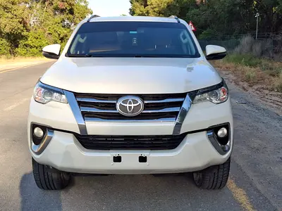 2019 Toyota FORTUNER — миниатюра 5