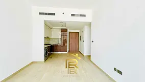Beachfront View | 2BR Apartment | Azizi Riviera 22