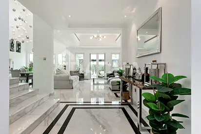 Upgraded | Vacant | Homely Atmosphere