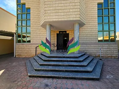 Independent 5 Bed +Maid Villa In Umm Suqeim 1