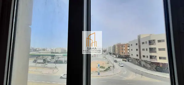 2bhk with Balcony in washroom available for family 45k