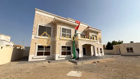 Spacious 5BR Villa | Prime Location | Ready to Move In