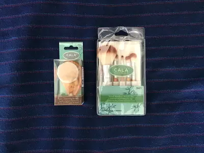 2 CALA NATURALE Make Up/Skin Care Sets