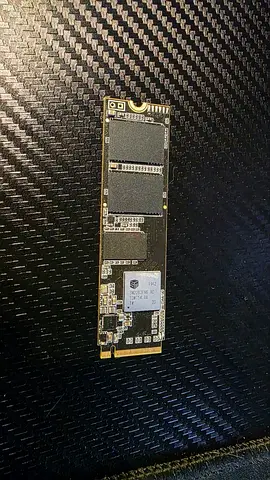 Crucial P1 500GB NVMe SSD