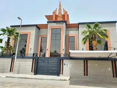 6 bedroom very big size Like new villa All Master room 2 hall Majlis Maids room one room i.n the Basement