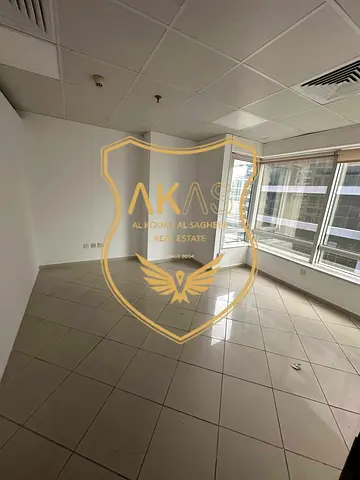 OFFICE SPACE IN PORT SAEED 670SQFT IN ONLY 111k