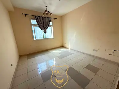 Large Family Studio – Comfortable & Convenient Living!