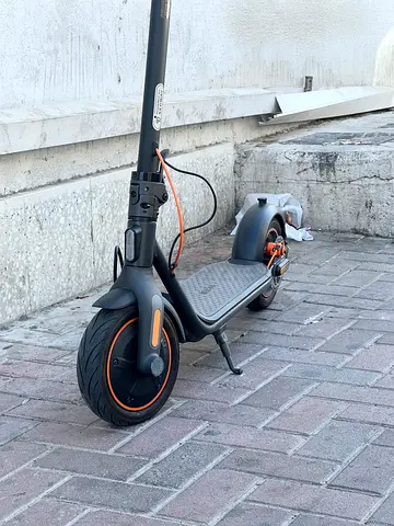 Segway ninebot F40E scooter 40 km
