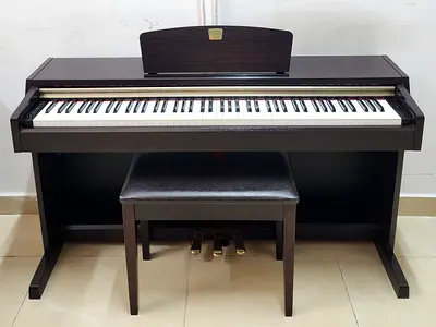 The Yamaha Clavinova CLP-220 is a beginner-to-intermediate 88-key digital piano