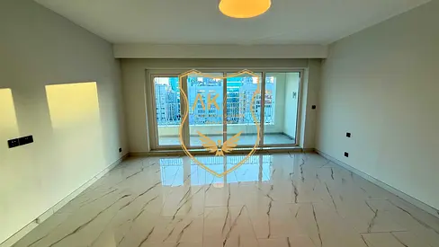 BRAND NEW BUILDING GYM POOL PARKING FREE HUGE HUGE APPARTMENT GOOD VIEW