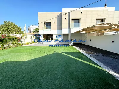 MODERN STYLE 3BR MAIDS PRIVATE GARDEN SEMI INDEPENDENT VILLA