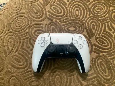 Used Sony PS5 DualSense Wireless Controller - White (Good Condition)