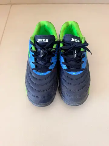 Used Joma Kids Sports Shoes - EU-33,BR-31,US-2,UK-1,JP-20.5, Good Condition