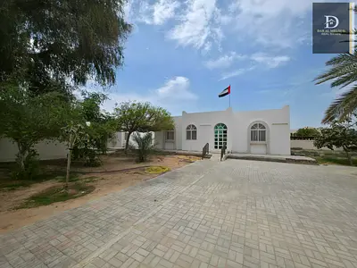 🏡 Golden Opportunity – Villa for Sale in Al Juraina at a Bargain Price ✨ Location: 📍 Al Juraina Area – Quiet and Prime Location 📍 On Jar Street 📍 Directly Opposite the Mosque 📍 Close to Dubai 📍 Near M