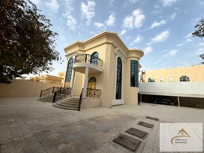 Newly renovated Huge 5 bhk with big yard