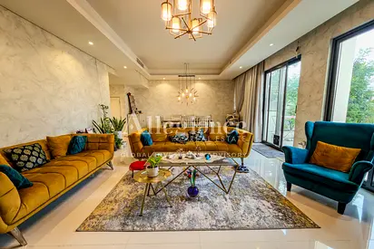 5BR + Maid | Private Garden | Vacant On Transfer