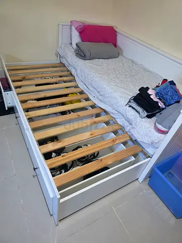 IKEA HEMNES Day-bed with 3 Drawers with two mattresses included - Good Condition