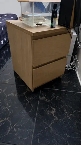 Light wood 2-drawer bedside/nightstand in good condition