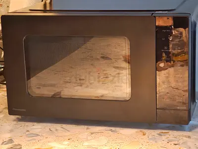 Panasonic Microwave Oven NN-ST34NB – Excellent Condition – Relocation Sale