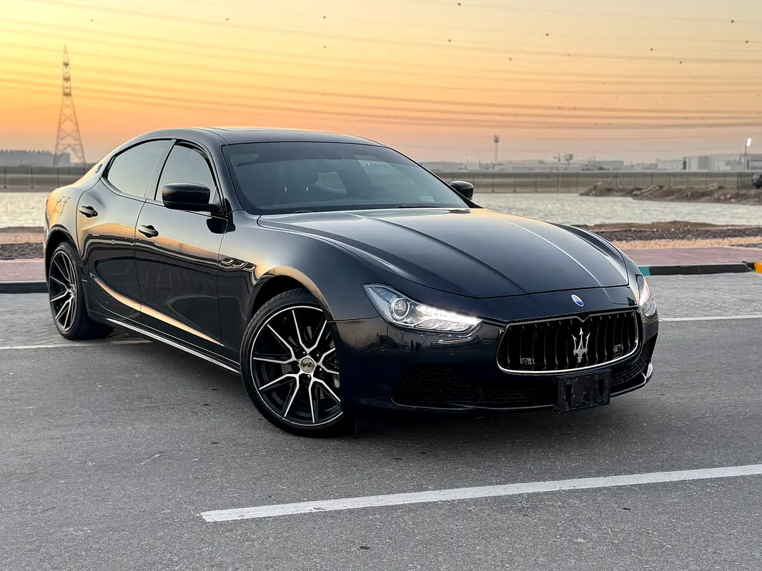 Maserati Ghibli 2015 — photo 1 of 9