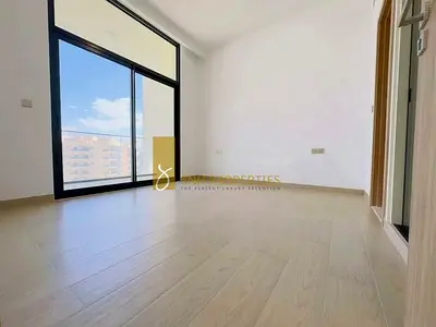 BRAND NEW | HUGE LAYOUT | READY TO MOVE IN