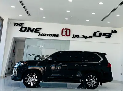 Lexus LX 570 Signature 2021 | GCC Specs | Pristine Condition