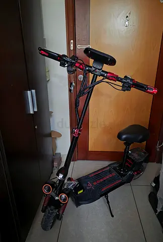 Kugoo D-Max Electric Scooter - Great Condition (Price Negotiable)