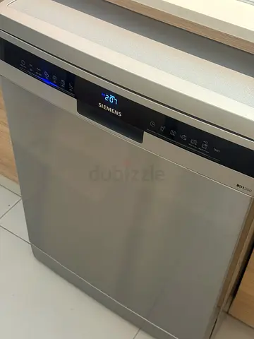 Siemens Dishwasher — SN23HI26MM
