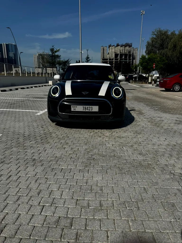 MINI Cooper 2024 — photo 1 of 11