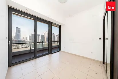 Marina View | Walking Distance To Mall | Available