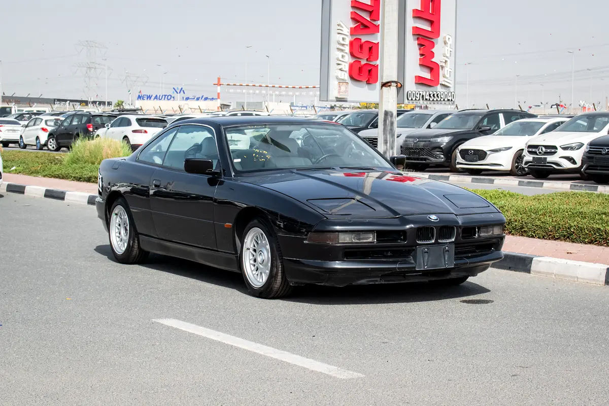 BMW 8-Series 1992 — photo 1 of 17