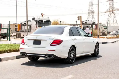 صورة مصغرة 8 لـ 2017 Mercedes-BENZ E-CLASS