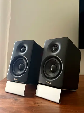 Used Edifier M60 Compact Desktop 2.0 Speakers - Black