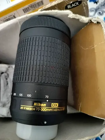 Brand New Nikon 70-300 mm f/4, 5.6G Auto Focus Zoom Lens for Nikon DSLR Cameras,