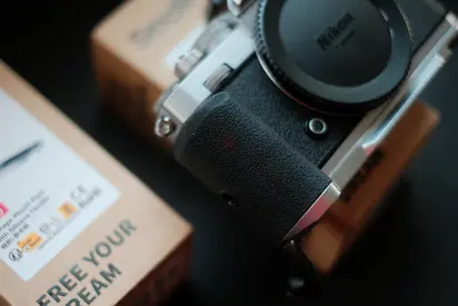 Smallrig L-shape mount plate / grip  for Nikon Zfc