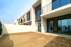 4 Cheques | Close to Park &amp; Pool | Chiller Free