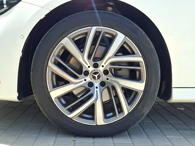 2025 Mercedes-BENZ E-CLASS 缩略图 8