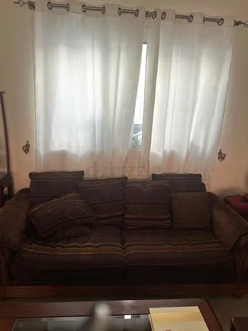 3-seater patterned fabric sofa in good condition