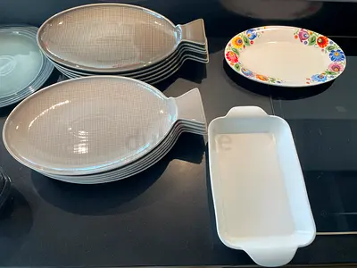 Set of dinnerware
