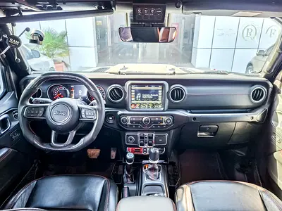 صورة 10 لـ 2020 JEEP GLADIATOR