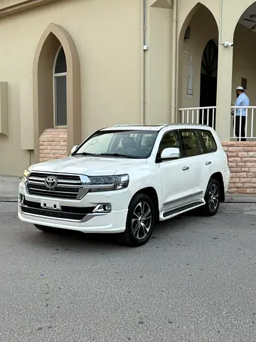 Toyota Land Cruiser GXR Grand Touring 2020 | GCC Specs | Pristine Condition