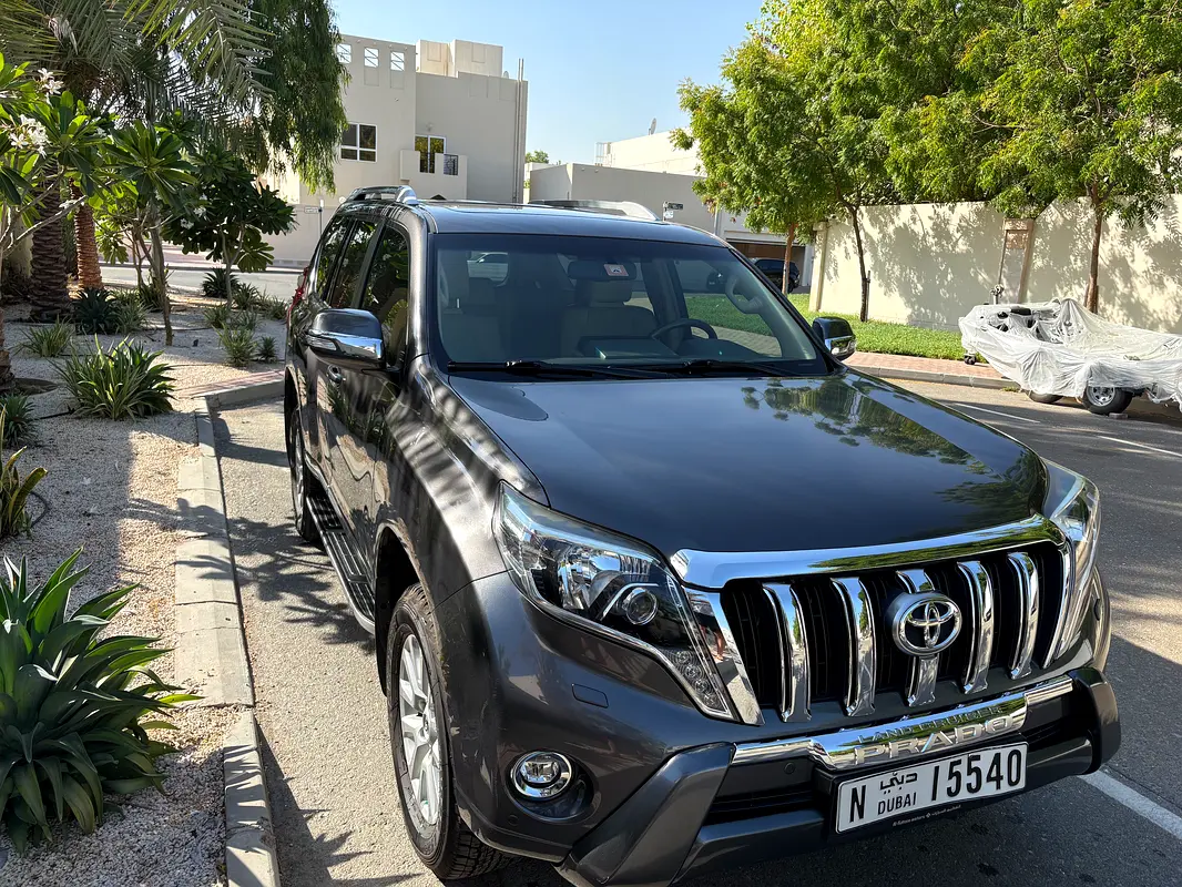 Toyota Prado 2016 — photo 1 of 11