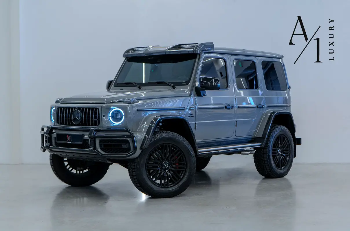 Mercedes-Benz G-Class 2023 — photo 1 of 19