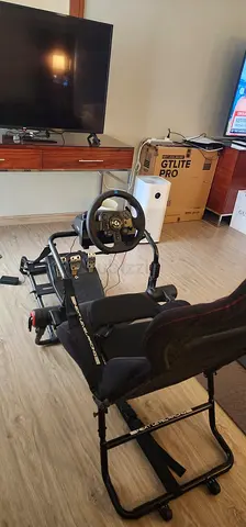 Next Level Racing GTLite Pro Cockpit with Logitech Racing Wheel and Pedals