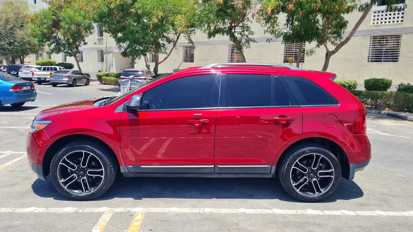 Ford Edge 2014 — photo 1 of 20